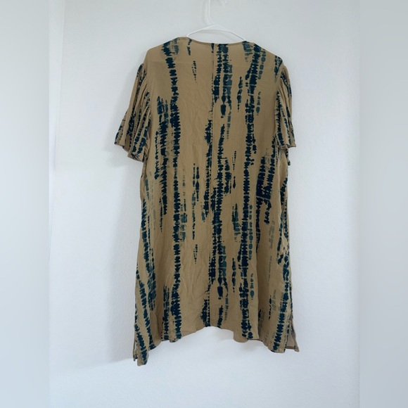 Maurices Bohemian Olive Tie Dye Flutter Sleeve Kimono - Picture 8 of 11